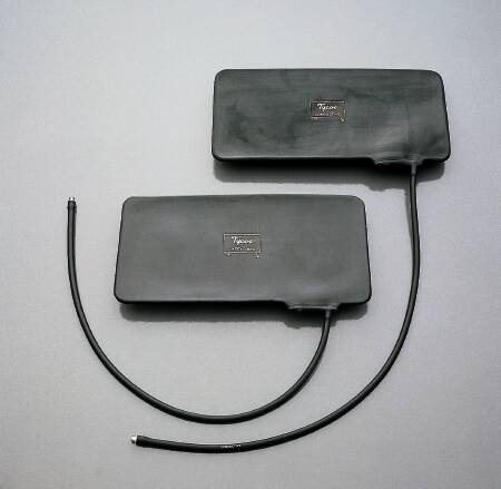 Welch Allyn Blood Pressure Unit Inflation Bladder Adult, Two Tube, Non-Conductive, Neoprene, Black Universal Blood Pressure Units - 5089-01H