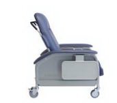 Lumex Clinical Care 577RG - Recliner Chair Berry Patriot Plus Fabric 4 Tente Swivel Casters, Left and Right Rear Top-locking Casters, Wheel Lock on Right Rear Casters - FR577RG8615