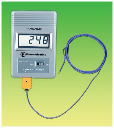 Fisherbrand Traceable - Digital Thermometer Fahrenheit / Celsius -58° to +1382° F (-50° to +750°C) Type K Beaded Probe Battery Operated - 1464981