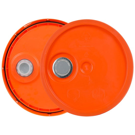 Bucket Lid with Pour Spout