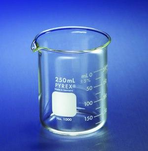Fisher Scientific Pyrex Beaker Griffin Borosilicate Glass 4,000 mL - S63334