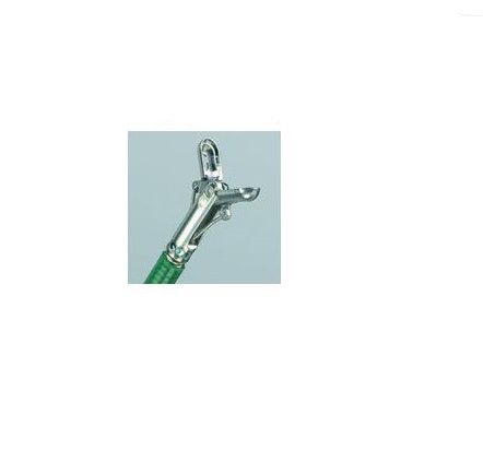 Single-use oval cup fenestrated biopsy forceps