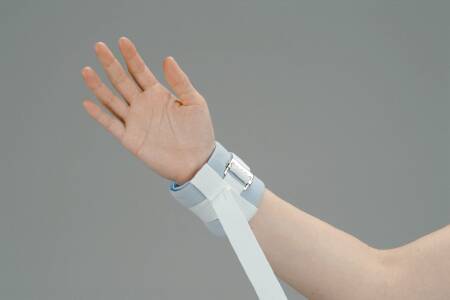 Deroyal Wrist Restraint One Size Fits Most Quick-Release Buckle 2-Strap - M20115