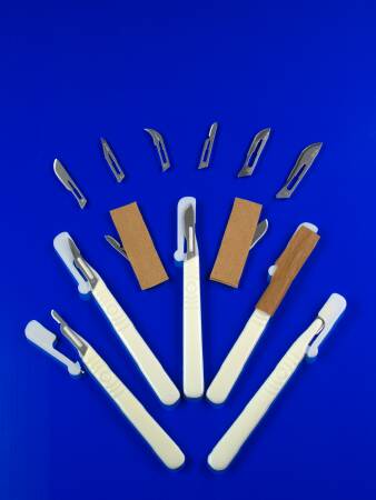 Exel - Scalpel No. 15 Stainless Steel / Plastic Classic Grip Handle Sterile Disposable - 29556