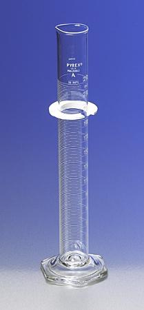 Pyrex - Graduated Cylinder Class A Borosilicate Glass 2,000 mL (64 oz.) - 30622L