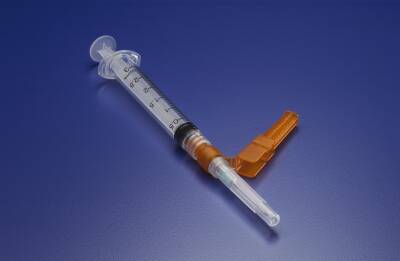 Smiths Medical Needle-Pro Syringe with Hypodermic Needle 3 mL 25 Gauge 1 Inch Detachable Needle Safety Hinged Needle - 4238