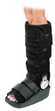 MaxTrax - Walker Boot X-Small Hook and Loop Closure Female Up to 4 Left or Right Foot - 79-95332