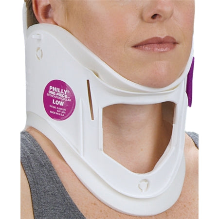 Deroyal - Extrication Cervical Collar DeRoyal Preformed Pediatric Child Size One-Piece / Trachea Opening 1-3/4 Inch Height 8 to 18 Inch Neck Circumference - 1044-81