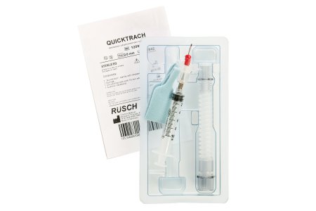 Teleflex Medical QuickTrach Emergency Cricothyrotomy Kit Size 4 Neckband - 120900040