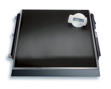 Seca Seca 674 Wheelchair Ramp Scale Digital Display 800 lbs. / 360 kg Gray AC Adapter - 6741321103