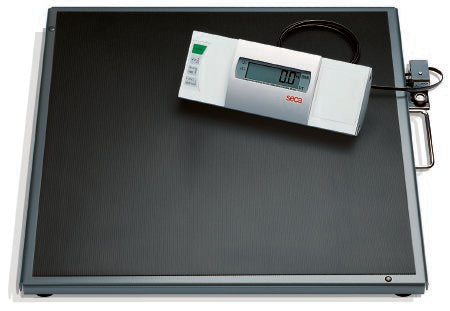 Seca Seca 634 Floor Scale w Remote Display Digital Display 800 lbs. / 360 kg Black Battery Operated - 6341321008