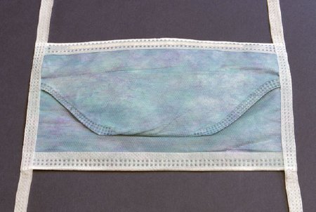 Cardinal Health - Surgical Mask Anti-fog Foam Duckbill Tie Closure One Size Fits Most Blue NonSterile ASTM Level 3 Adult - AT54535
