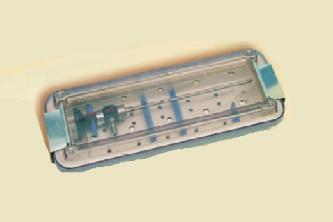 |Healthmark Arthroscope Trays - Clear Top Arthro Tray - 9.25" x 3" x 1.33" in, - HMK-3-4110