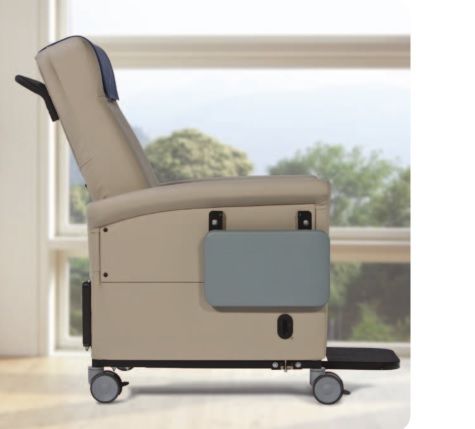 Champion Manufacturing RECLINER, TRANSPORT MANUAL BARIATRIC 66SERIES CRANBERRY - 660TT96-T7CRO