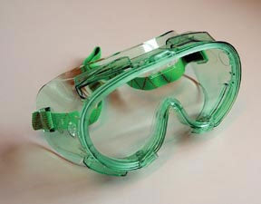 Fisher Scientific Fisherbrand Protective Goggles Anti-Fog Coating Clear Tint Polycarbonate Lens Green Frame Elastic Strap One Size Fits Most - 19181504
