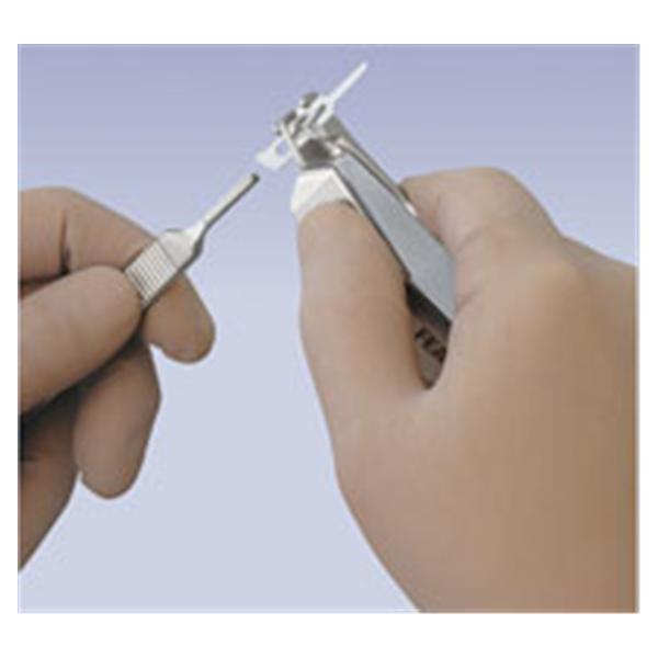 FEATHER® Safety Razor Co. Ltd. Pliers Blade Removal #3 Ea - 27-08590002