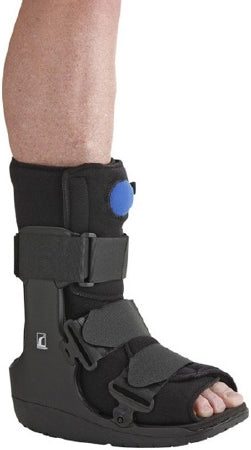 Ossur Equalizer Air Walker Walker Boot Small Hook and Loop Closure Male 4-1/2 to 7 / Female 6 to 8 Left or Right Foot - A-W0500BLK