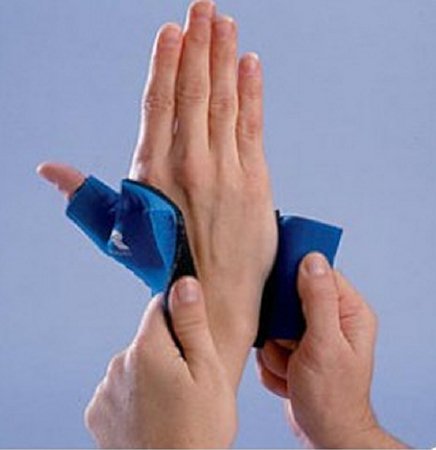 Patterson Medical Supply - Thumb Splint Small Left or Right Hand - A95253