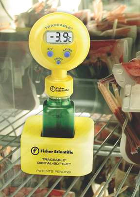 Fisher Scientific Fisher Scientific Traceable Digital-Bottle Refrigerator / Freezer Thermometer Fahrenheit / Celsius -22° to +122°F (-30° to +50°C) Bottle Probe Desk / Wall Mount - 6664255