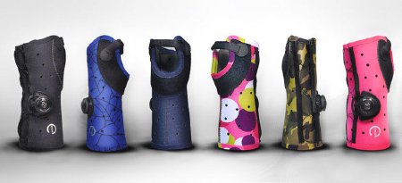 Exos - Wrist Brace with Boa Thermoformable Polymer / Nylon Right Hand Polka Dot Print Small - 221-42-3285