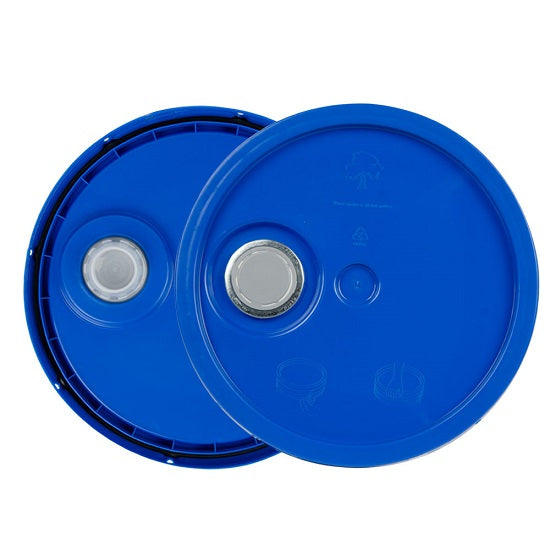 Bucket Lid with Pour Spout