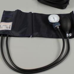 Dynarex Aneroid Sphygmomanometer Palm Style Hand Held 2-Tube Large Adult Size Arm - 7108