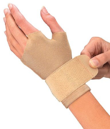 Mueller Sports Medicine Mueller Compression & Support Gloves Compression Glove Fingerless Medium Over-the-Wrist Ambidextrous Stretch Fabric - 6903