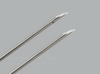 EchoTip - Amniocentesis Needle 22 Gauge 9 cm Length Echogenic Tip - G16303
