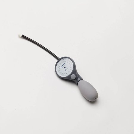 Newman Medical - Blood Pressure Cuff Inflator Manual For use with the DigiDop Digital Doppler - PUMP-100