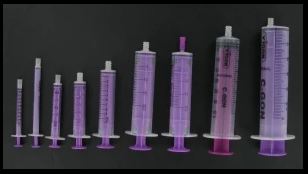 Advanced Medical Systems Nutrisafe 2 Enteral Feeding / Irrigation Syringe 60 mL Bulk Pack Oral Locking Tip Without Safety - 1015.602