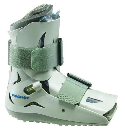 Aircast SP Walker - Walker Boot Pediatric Hook and Loop Closure Male Up to 4 / Female Up to 5 Left or Right Foot - 01A-P-2150