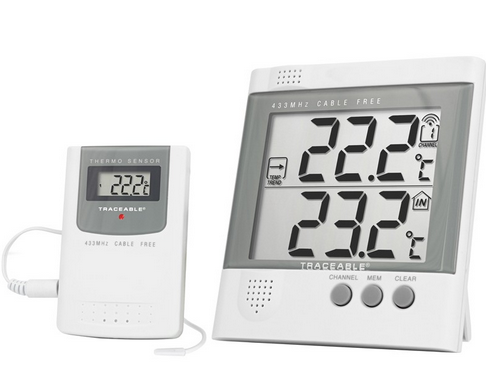 Traceable Radio-Signal Remote Thermometer Fahrenheit / Celsius -23° to 122° F (-5° to 50°C) Ambient Range Ambient Sensor (Main Unit) / Ambient Sensor (Remote Unit) / External Probe (Remote Unit) Flip-out Stand, Wall Mount Battery Operated