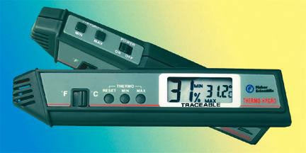 Fisher Scientific Traceable Hygrometer / Thermometer Pen Fahrenheit / Celsius 32° to 122°F (0 to 50°C) Handheld Battery Operated - 1166114