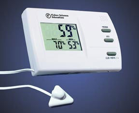 Fisher Scientific Fisher Science Education Remote Alarm Digital Thermometer / Hygrometer Fahrenheit / Celsius -58° to +158°F (-50° to +70°C) External Sensor Desk / Wall Mount Battery Operated - S90194