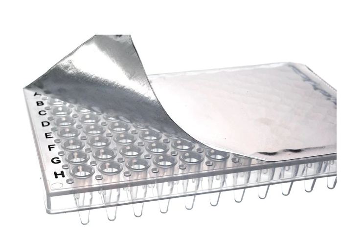 Thermo Scientific - Sealing Tape Strong Adhesive, Pierceable, -70 to +150°C Temperature Range For PCR and qPCR Plates - AB0626