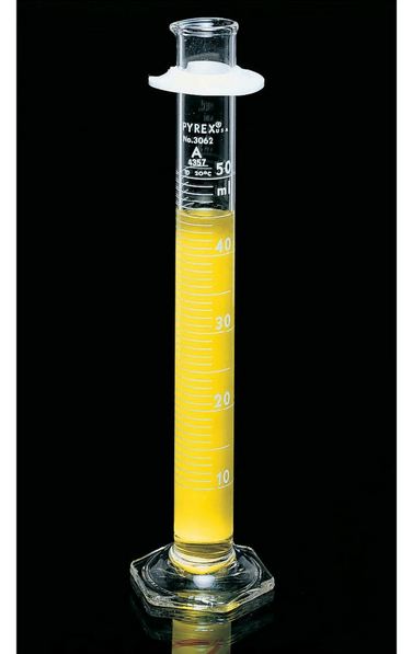 Fisher Scientific Pyrex Graduated Cylinder Class A Borosilicate Glass 500 mL - 08553C
