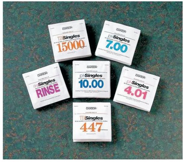 Oakton - Pouch, Buffer Assortment of pH 4, 7, 10, Buffer and Rinse Solution - 13300147