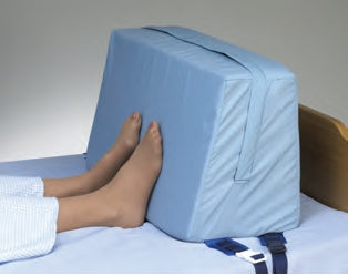 Skil-Care Skil-Care Bed Wedge SkiL-Care 24 W X 10 D X 13 H Inch Foam Strap Fastening - 554040