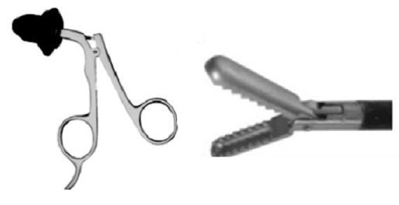 Davol Type Grasper Scooped