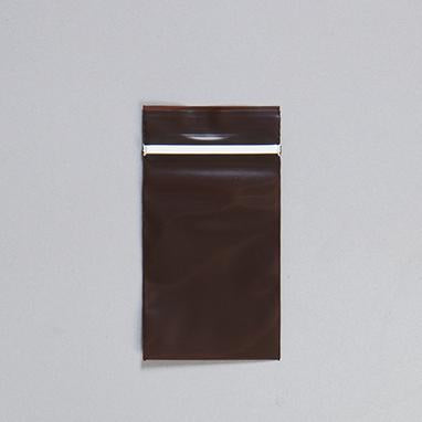 MedValue UV Protection Zippit® Bags, Amber, 2 x 3
