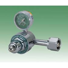 Precision Medical - Medical Air Diaphragm Regulator 240 LPM DISS Outlet CGA-950 - 504450